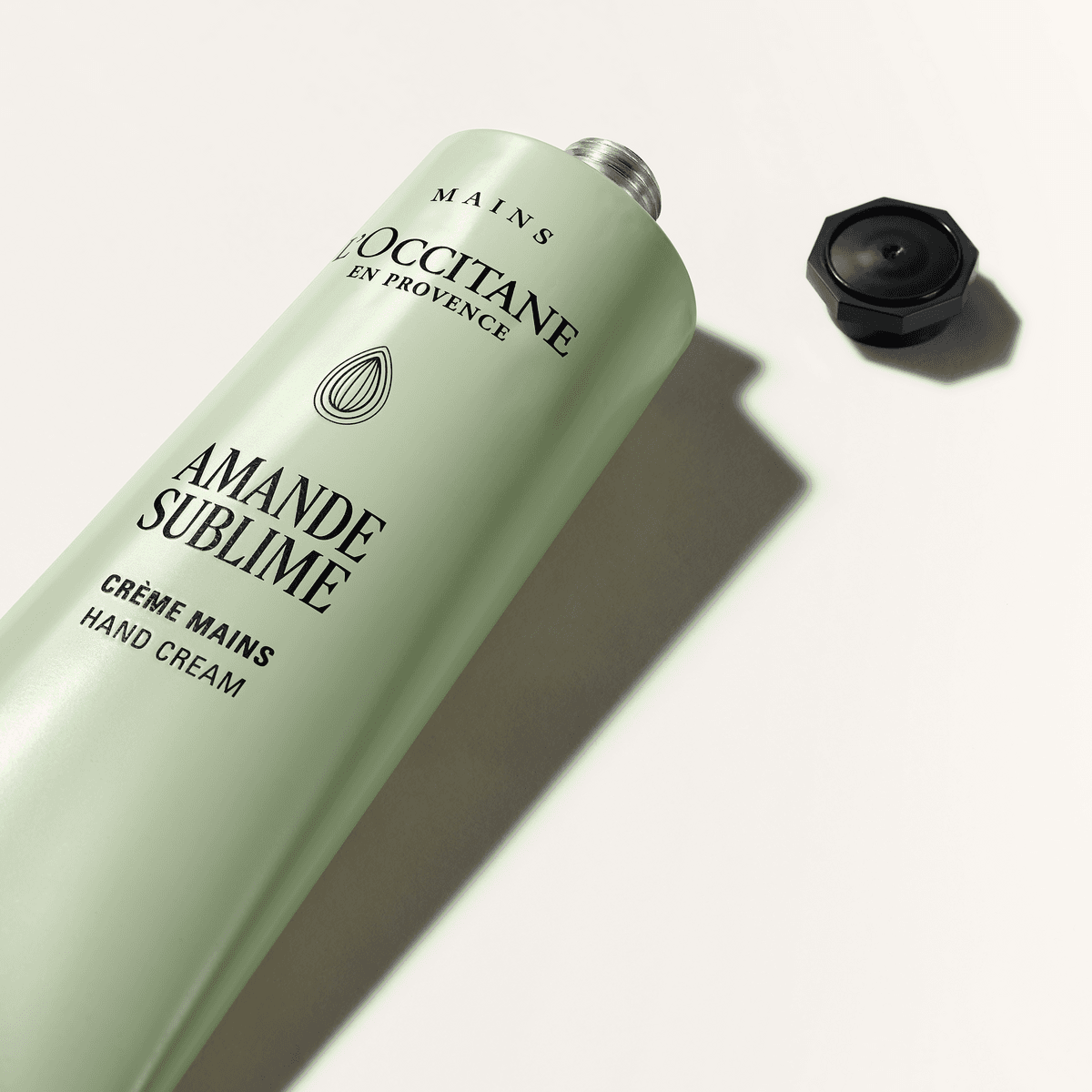 ALMOND HAND CREAM 150ML crema de manos almendra, manos hidratadas, cremas de manos perfumada, almond