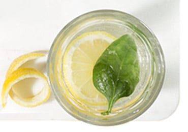 jugo para ojos hinchados