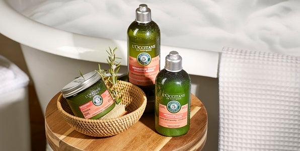 Rutina reparadora L’Occitane Repairing con 5 aceites esenciales y proteína vegetal: shampoo, acondicionador y mascarilla para reparar cabello dañado y reducir la rotura.