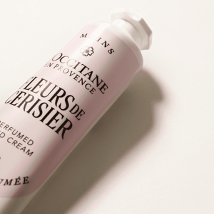 Fleurs de Cerisier perfumed hand cream